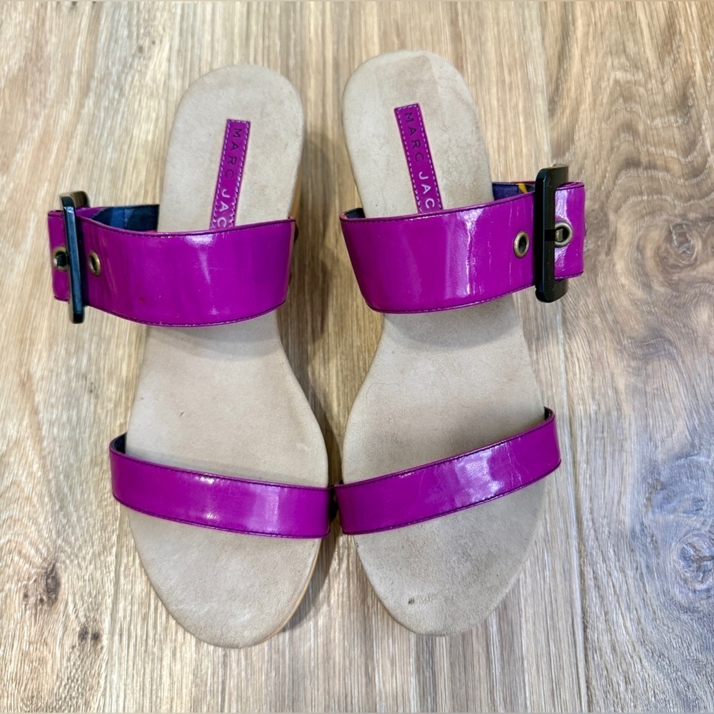 Marc Jacobs Rossimoda Patent Violet Wood Heel Sandals Size 39